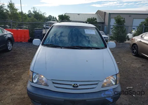 2002 Toyota Sienna Le/Xle из США, поврежденный, VIN 4T3ZF13C62U429045